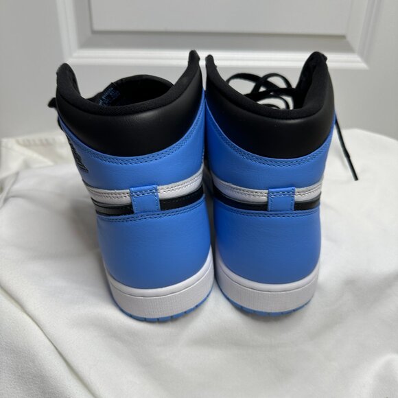 Air Jordan 1 Retro High OG 'UNC Toe' 2023 Size 12 - Picture 5 of 9